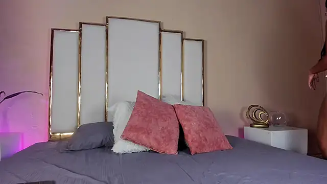 Niky Thomson online show from 01/14/26, 07:17