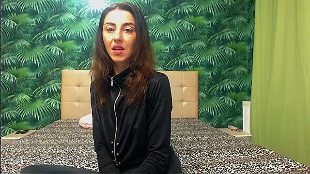 Snapshot of Stella_John chatting on 01/21/25, 03:59 Stella John online show from 01/21/25, 03:59