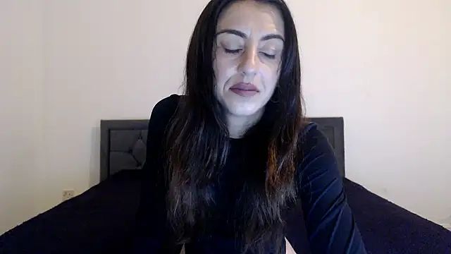 Snapshot of Stella_John chatting on 10/03/25, 05:42 Stella John online show from 10/03/25, 05:42