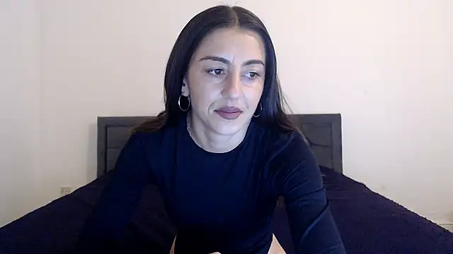 Snapshot of Stella_John chatting on 10/04/25, 06:15 Stella John online show from 10/04/25, 06:15