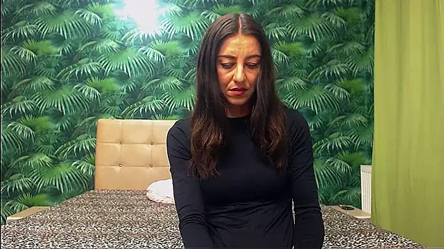 Stella John online show from 11/30/25, 06:58