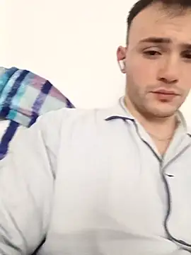 luke25bwc online show from 12/22/25, 04:23