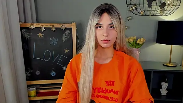 Snapshot of lesilos chatting on 02/05/26, 01:34 lesilos online show from 02/05/26, 01:34