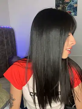 junorise23 online show from 03/18/26, 03:42