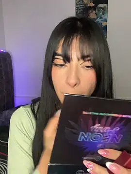 junorise23 online show from 04/16/26, 04:02