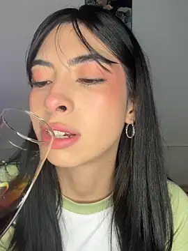 junorise23 online show from 02/20/26, 04:42