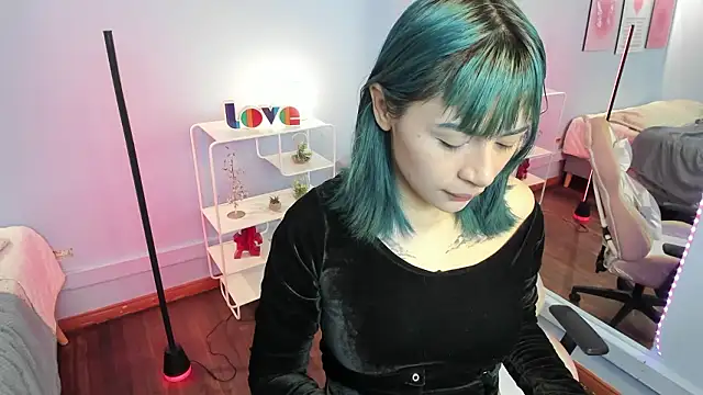 kyoto Aoki online show from 02/05/26, 07:21