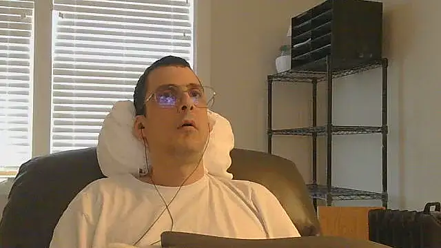 Snapshot of SissyJosh chatting on 05/23/26, 08:52 SissyJosh online show from 05/23/26, 08:52