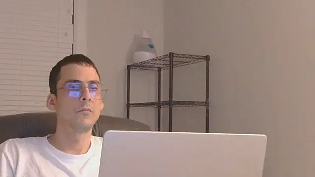 Snapshot of SissyJosh chatting on 05/27/26, 01:37 SissyJosh online show from 05/27/26, 01:37