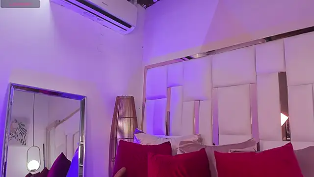 nora zap online show from 02/11/26, 04:51