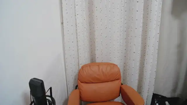 feifei2652 online show from 12/20/25, 04:21