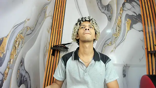 Victor LatinBoy online show from 01/17/26, 12:31