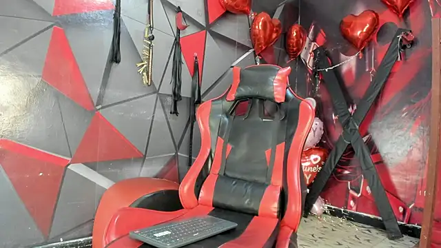 Victor LatinBoy online show from 02/15/26, 07:57