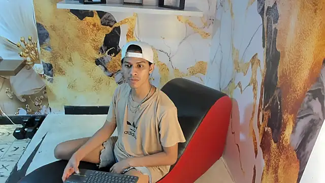 Victor LatinBoy online show from 02/05/26, 03:02