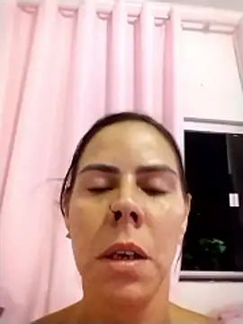 mellzinhacasada online show from 02/16/26, 04:33