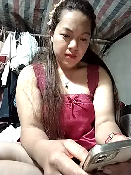 Snapshot of Lucky_cutee chatting on 04/30/26, 11:42 Lucky cutee online show from 04/30/26, 11:42