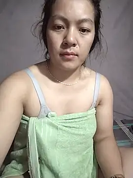 Snapshot of Lucky_cutee chatting on 07/08/26, 02:24 Lucky cutee online show from 07/08/26, 02:24