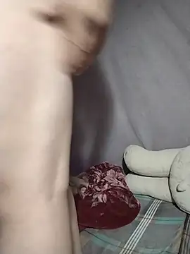 Snapshot of Lucky_cutee chatting on 07/08/26, 03:13 Lucky cutee online show from 07/08/26, 03:13