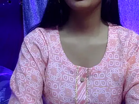 cute Dirty Diva online show from 04/08/26, 03:30