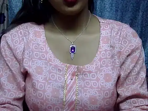 cute Dirty Diva online show from 05/26/26, 03:32