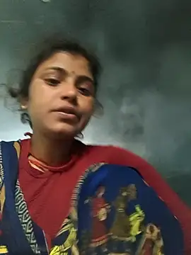 Snapshot of Madhu_cute chatting on 02/23/26, 01:40 Madhu cute online show from 02/23/26, 01:40