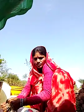 Snapshot of Rajni_hote chatting on 03/01/26, 09:20 Rajni hote online show from 03/01/26, 09:20