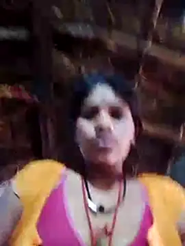 Snapshot of Rajni_hote chatting on 02/14/26, 06:24 Rajni hote online show from 02/14/26, 06:24