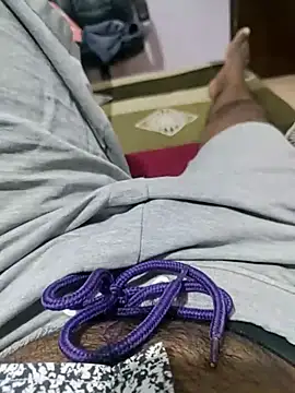 hydhunk26 online show from 02/04/26, 05:52