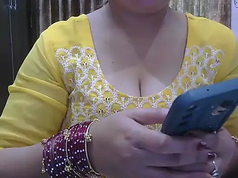 navdeepkour online show from 03/19/26, 05:29