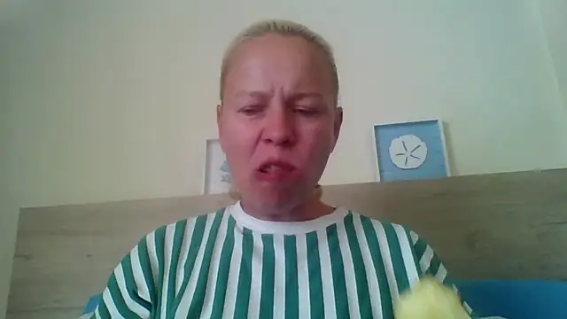 jennyblondeuk online show from 04/23/26, 03:24