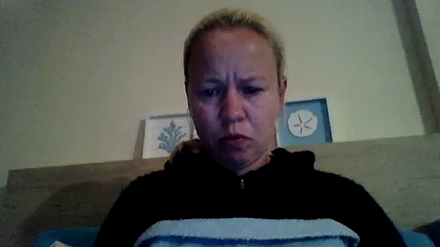 jennyblondeuk online show from 05/11/26, 07:22