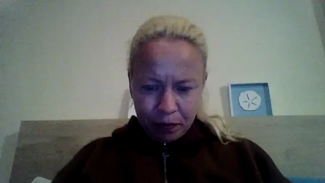 jennyblondeuk online show from 04/29/26, 09:43