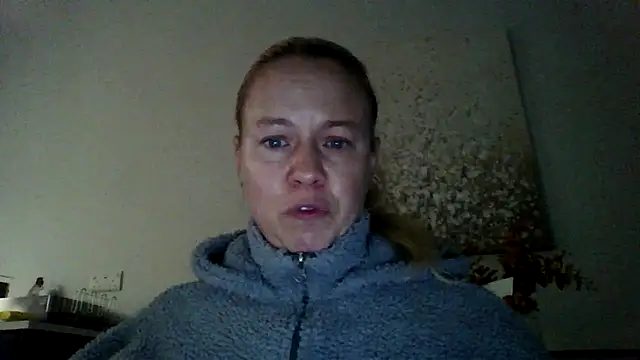 jennyblondeuk online show from 03/11/26, 06:24