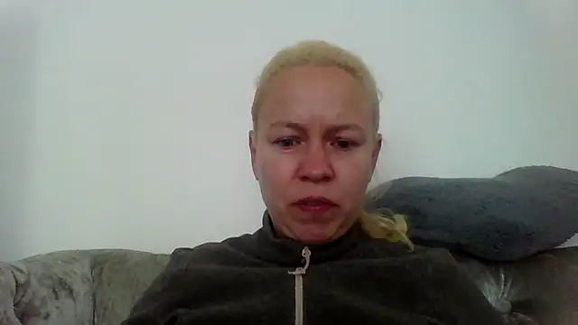 jennyblondeuk online show from 04/08/26, 03:02
