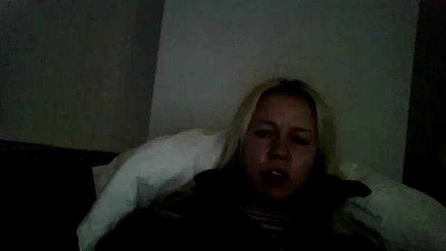 jennyblondeuk online show from 03/23/26, 11:04