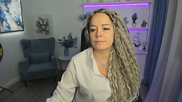 SamanthaReider online show from 01/10/26, 06:03