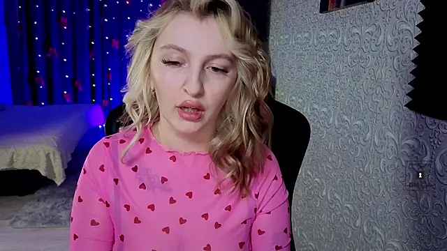 Snapshot of Eva_Vibe_ chatting on 02/15/26, 06:07 Eva Vibe online show from 02/15/26, 06:07