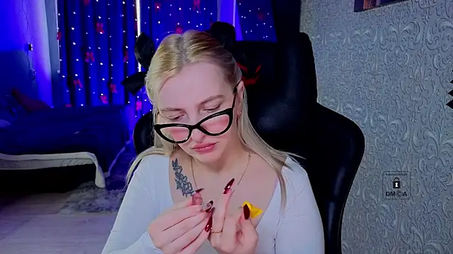 Eva Vibe  online show from 03/12/26, 06:28