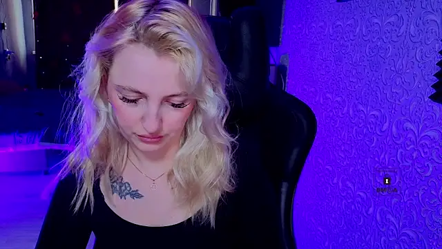 Eva Vibe  online show from 03/29/26, 08:49