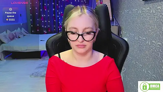 Snapshot of Eva_Vibe_ chatting on 01/14/26, 05:27 Eva Vibe online show from 01/14/26, 05:27