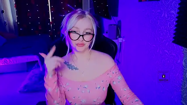 Eva Vibe  online show from 03/21/26, 08:15