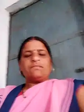 Snapshot of CUTE_Ishpa chatting on 02/27/26, 05:18 CUTE Ishpa online show from 02/27/26, 05:18