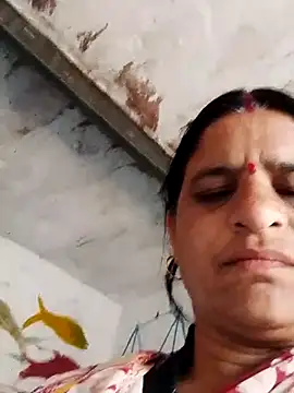 Snapshot of CUTE_Ishpa chatting on 02/06/26, 05:03 CUTE Ishpa online show from 02/06/26, 05:03