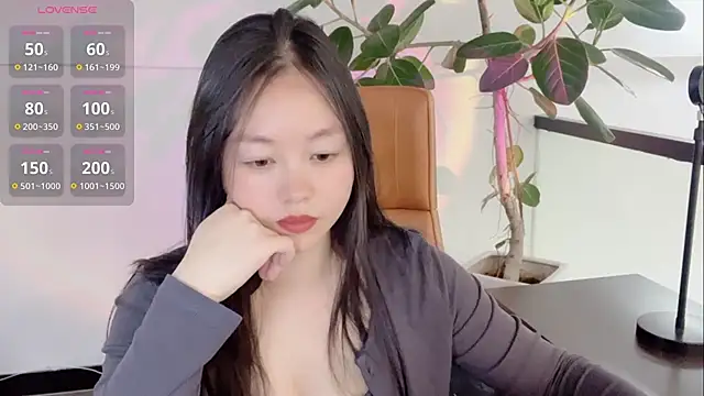 Yuer-77 online show from 01/14/26, 10:41