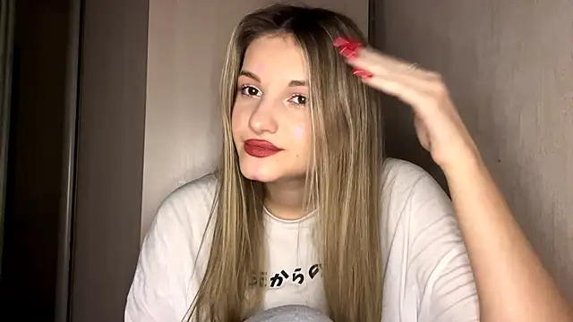 EmllyLighty online show from 01/10/26, 08:09