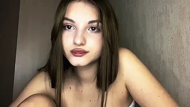 Snapshot of EmllyLighty chatting on 02/23/26, 08:37 EmllyLighty online show from 02/23/26, 08:37