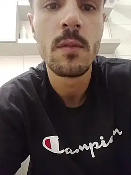 henrinnvv25 online show from 12/21/25, 04:25