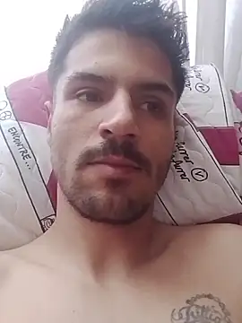 henrinnvv25 online show from 12/20/25, 01:14