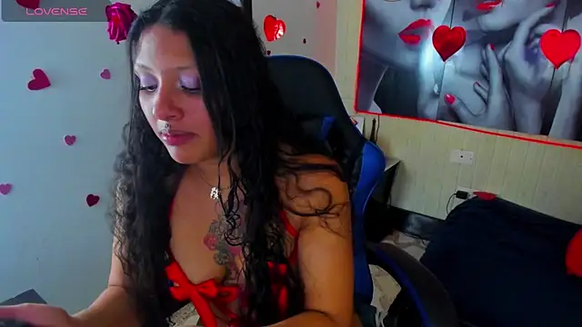 ashley-17 online show from 02/15/26, 04:13