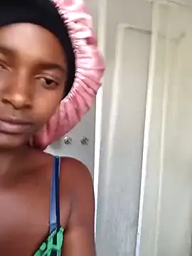 ShyNaughtyBabe online show from 04/07/26, 11:01